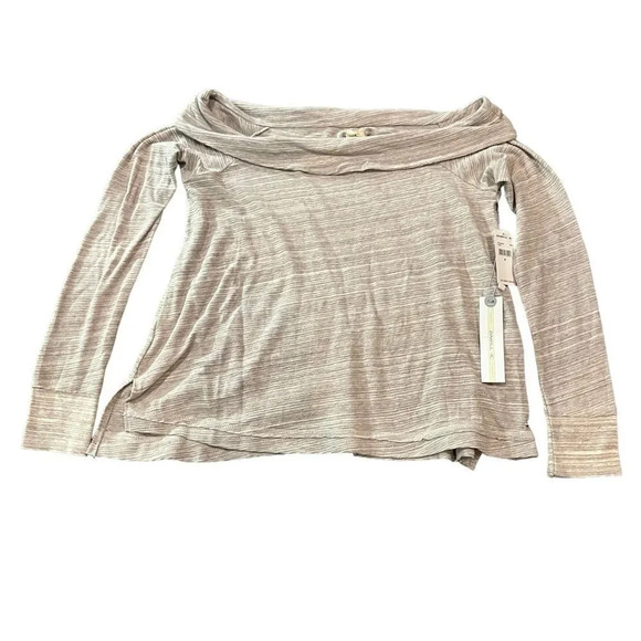 NWT O’Neill Lhani - Women’s Size Medium Off shoulder Long sleeved top - Picture 2 of 5
